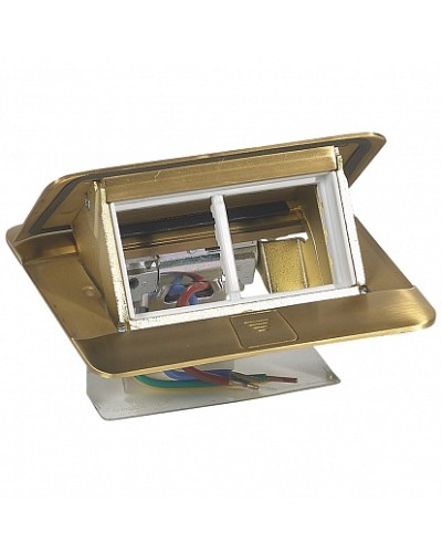 Блок розеточный выдвижной Legrand 054017 в Ноябрьске Блоки розеток Pintop.ru