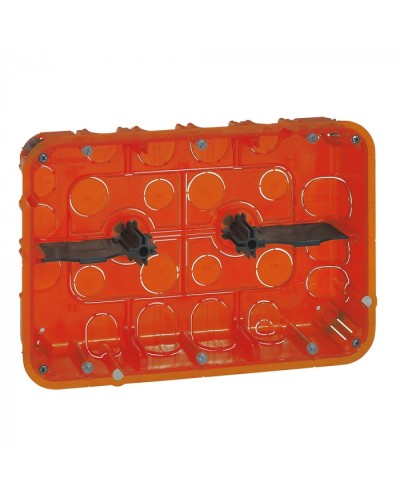 Коробка монтажная Legrand 080126 в Ноябрьске Распределительные коробки Pintop.ru